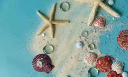 Understanding Seaside-Themed Wall Decor