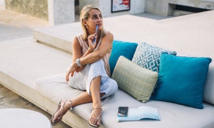 Summer Color Decor Ideas to Refresh Your Home in 2025